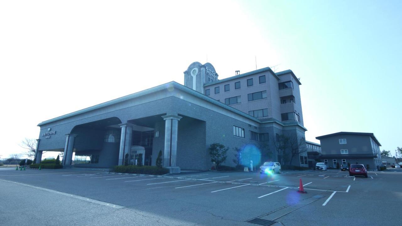 Route Inn Grantia Komatsu Airport Exterior photo